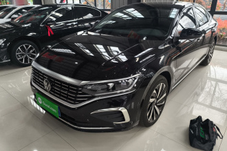 大众 帕萨特 2025款 出众款 380TSI 龙腾版