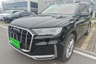奥迪Q7 2023款 45 TFSI quattro S line运动型