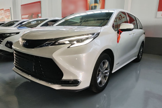 丰田 赛那SIENNA 2023款 2.5L混动 舒适版