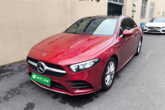 奔驰A级 2020款 改款 A 200 L 运动轿车时尚型