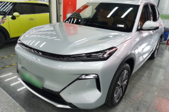 吉利银河 银河星舰7 EM-i 2025款 55km 探索版