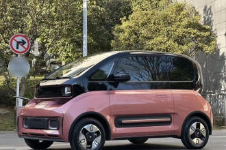 宝骏E300 2020款 Plus 星际智行版