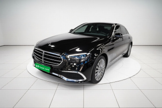 奔驰E级 2023款 改款 E 300 L 豪华型