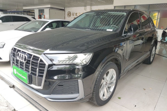 奥迪Q7 2023款 45 TFSI quattro S line运动型
