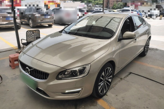 沃尔沃S60 2018款 S60L T4 智远进取版