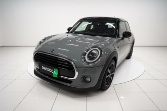 MINI 2021款 1.5T COOPER 艺术家 五门版