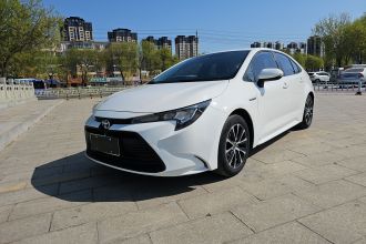 丰田 雷凌 2023款 智能电混双擎 1.8L 领先版