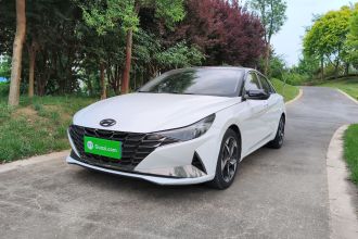 现代 伊兰特 2021款 1.5L CVT LUX尊贵版