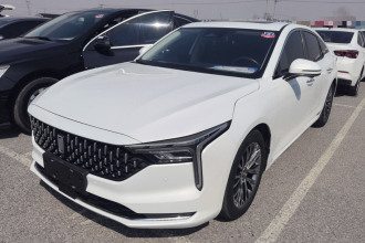 奔腾B70 2022款 第三代 1.5T 自动尊享型