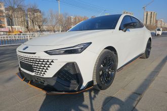 长安UNI-V 2023款 2.0T 锋速版