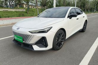 长安UNI-V 2022款 1.5T 尊贵型