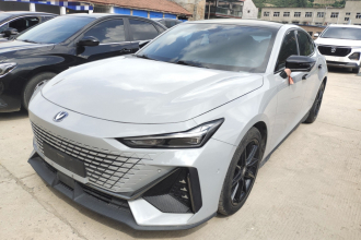 长安UNI-V 2022款 1.5T 智慧领航型