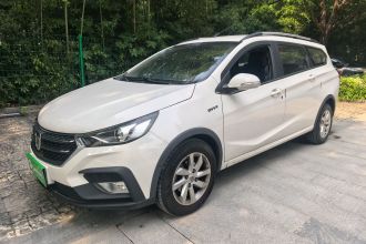 宝骏310W 2018款 1.5L 自动时尚型 国VI