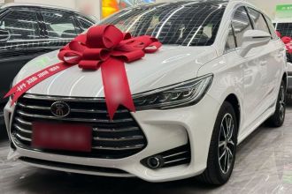 比亚迪 宋MAX 2018款 1.5T 自动智联尊享型 6座