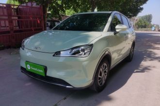 哪吒汽车 哪吒V 2022款 潮 300 Lite 三元锂