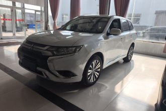 三菱 欧蓝德 2021款 2.0L 两驱畅行版 5座