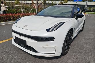 极氪001 2022款 超长续航双电机 YOU版