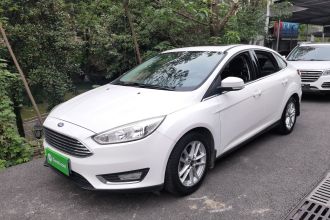 福特 福克斯 2017款 三厢 EcoBoost 180 自动精英型