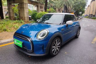 MINI 2022款 1.5T COOPER 艺术家