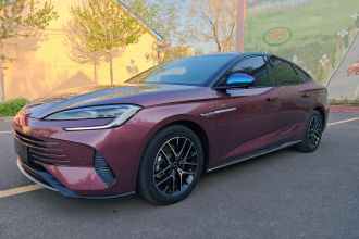 比亚迪 海豹 2023款 DM-i 1.5T 121km 旗舰型