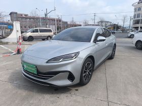 比亚迪 海豹06新能源 2024款 DM-i 80KM尊贵型