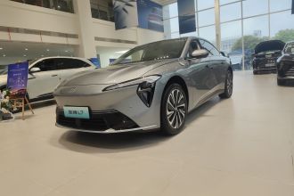 别克 至境L7 2025款 奢享版