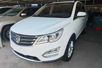 宝骏560 2015款 1.8L 手动精英型