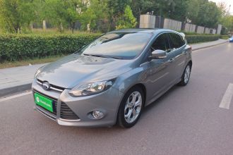 福特 福克斯 2012款 两厢 2.0L 自动豪华运动型