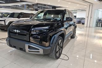 方程豹 钛3 2025款 501KM 四驱Ultra版