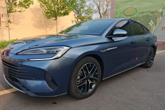 比亚迪 海豹 2023款 DM-i 1.5T 121km 尊荣型