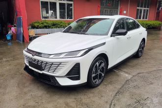 长安 逸动 2026款 第四代 1.5T 500Bar 悦享型