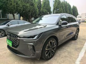 林肯 航海家 2023款 2.0T 四驱尊睿混动版