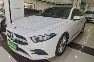 奔驰A级 2020款 改款 A 200 L 运动轿车动感型