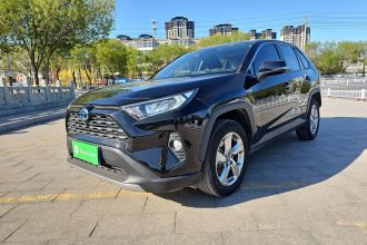 丰田 RAV4荣放 2021款 改款 双擎 2.5L E-CVT两驱精英版