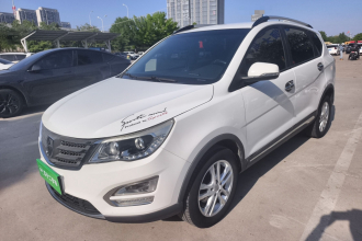 宝骏560 2016款 1.5T 手动舒适型