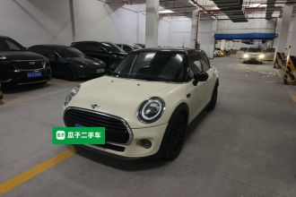 MINI 2019款 1.5T COOPER 经典派 五门版
