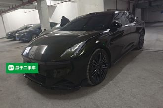 领克10 EM-P 2025款 240四驱Ultra运动版 H7