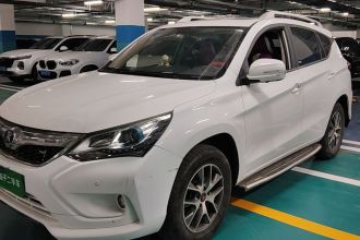 比亚迪 宋 2017款 盖世升级版 1.5TI 手动精英型