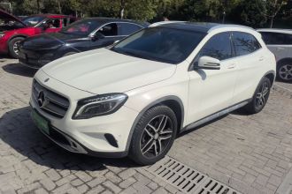 奔驰GLA 2015款 GLA 220 4MATIC 时尚型