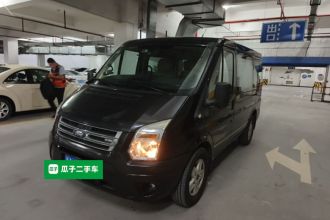 福特 新世代全顺 2015款 2.4T短轴7座中低顶豪华型客车