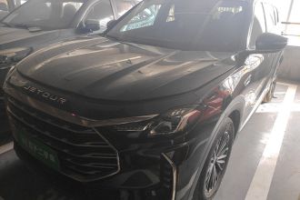 捷途X70 PLUS 2023款 1.5T 手动自强 5座