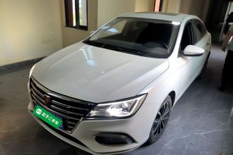 荣威i5 2020款 1.5L 手动4G互联领豪旗舰版
