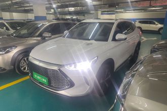 比亚迪 宋PLUS新能源 2021款 DM-i 51KM 尊荣型
