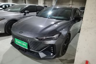 长安UNI-V 2022款 1.5T 尊贵型