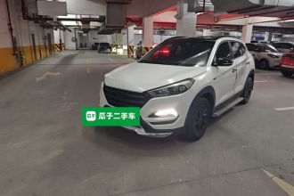 现代 途胜 2018款 1.6T 双离合两驱15周年特别版