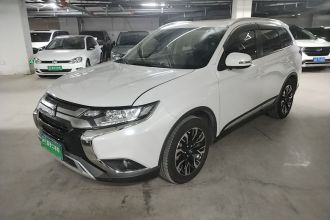 三菱 欧蓝德 2020款 2.0L 两驱畅享版 5座