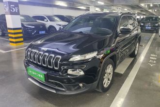 Jeep 自由光 2017款 2.4L 领先智能版