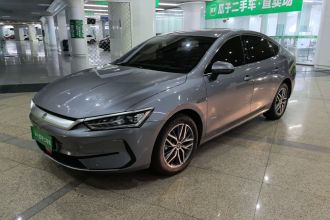 比亚迪 秦PLUS 2024款 荣耀版 EV 420KM超越型