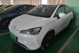 哪吒汽车 哪吒V 2022款 潮 300 Lite 磷酸铁锂