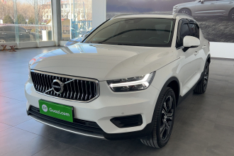 沃尔沃XC40 2022款 T4 四驱智远豪华版